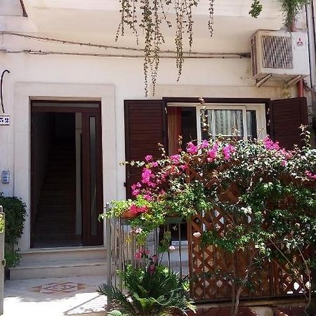 Casa A 100Mt Mare Apartment Pozzallo Bagian luar foto