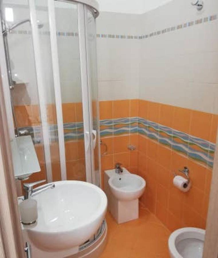 Casa A 100Mt Mare Apartment Pozzallo Bagian luar foto