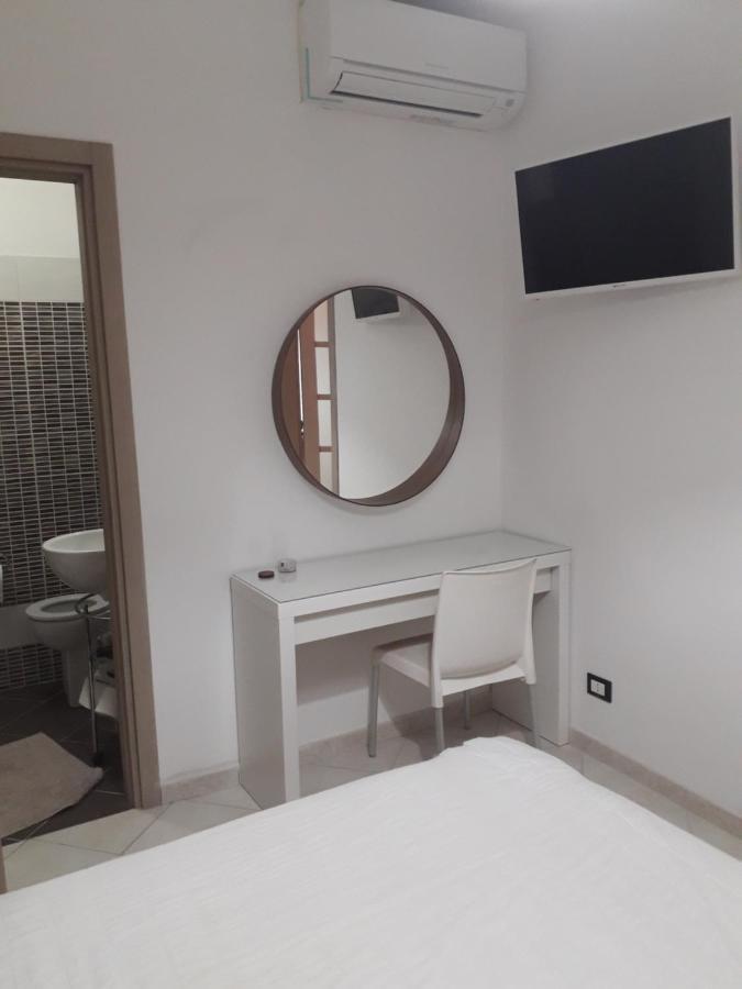 Casa A 100Mt Mare Apartment Pozzallo Bagian luar foto